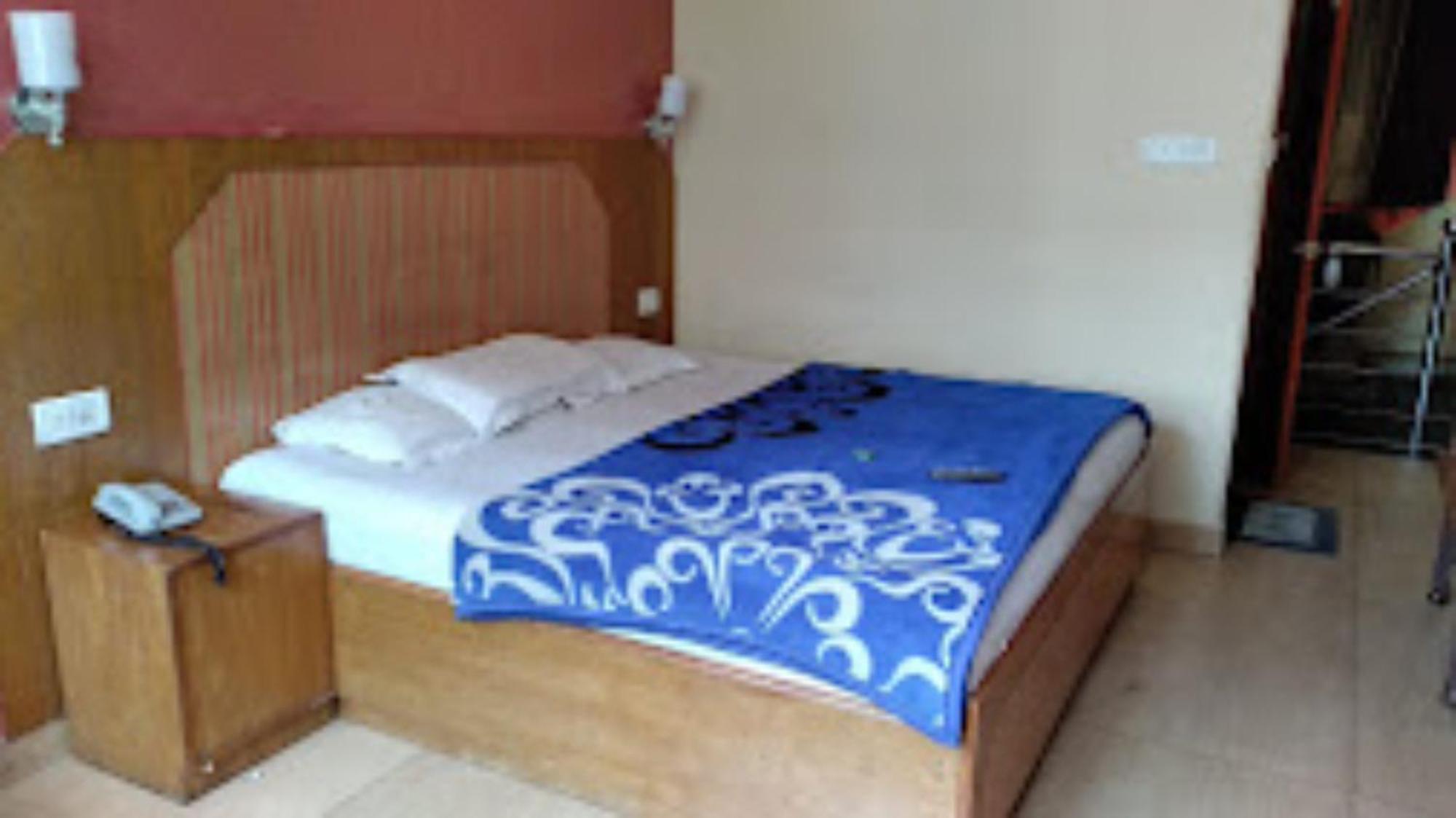 Hotel King Palace - Nature-Valley-Luxury-Room - Prime Location With Parking Facilities 심라 외부 사진