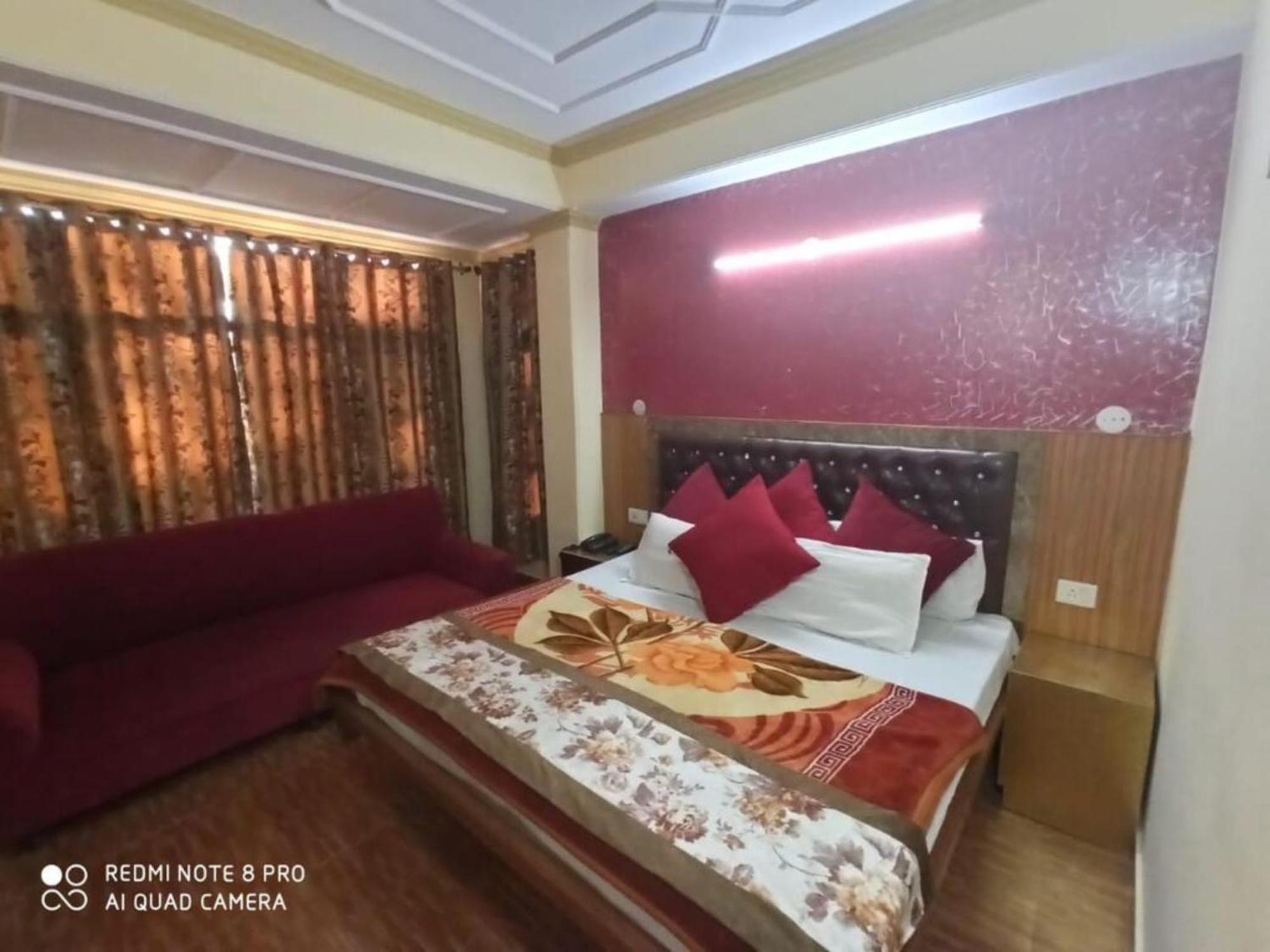 Hotel King Palace - Nature-Valley-Luxury-Room - Prime Location With Parking Facilities 심라 외부 사진